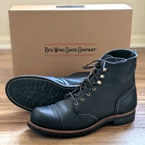 Women's Iron Ranger in Black Boundary Leather